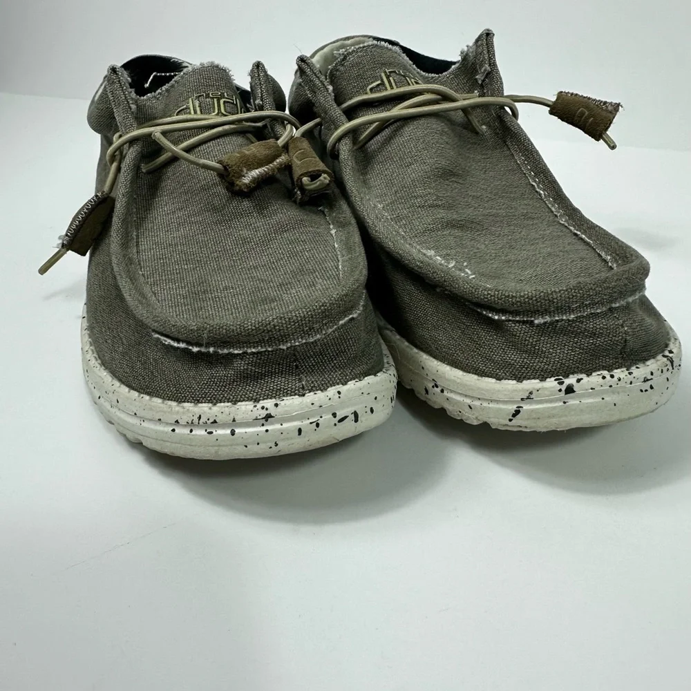 Hey Dude Men's Wally Stretch Gray Canvas Loafers